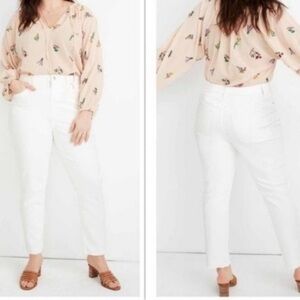 Madewell white high rise, slim crop boyjean  cropped ankle jeans raw hem 24